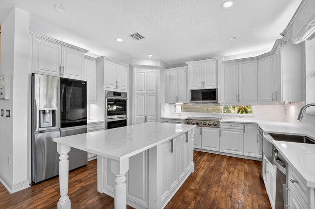 Building Photo - 9551 Barletta Winds Point