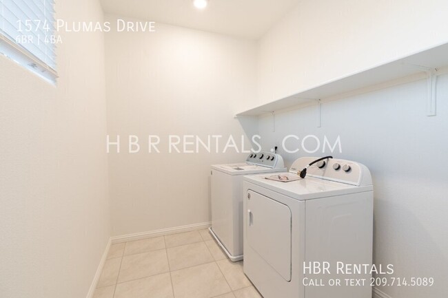 Building Photo - 1574 Plumas Dr