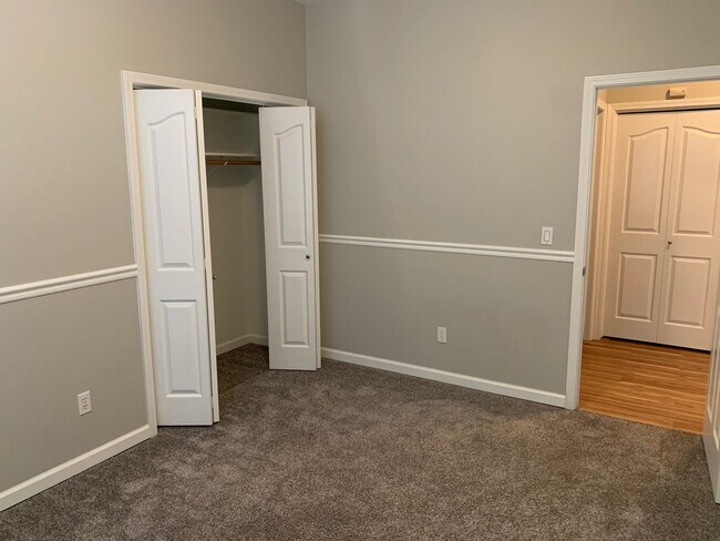 Building Photo - Beautiful  3-bedroom, 2-bath single-level home