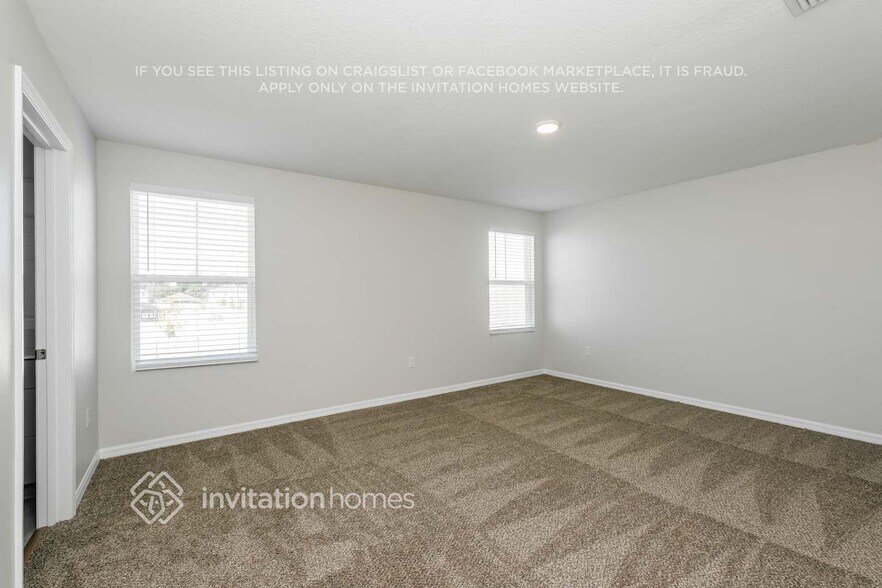 Building Photo - 13103 Fruitville Way