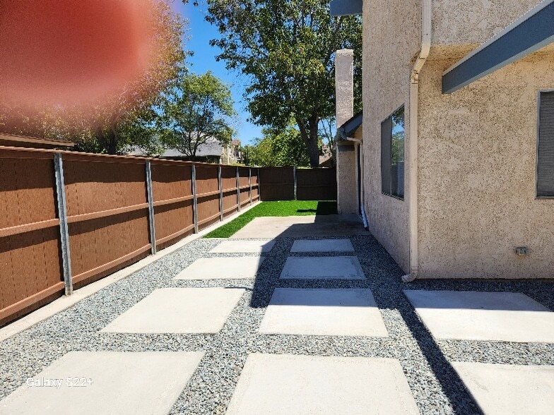 Building Photo - 10774 Cariuto Ct