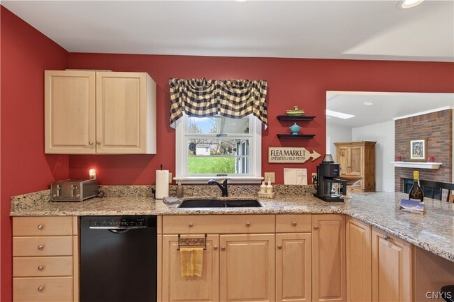 Building Photo - 3862 State St