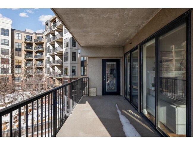 Building Photo - 317 Groveland Ave