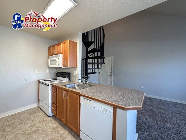 Building Photo - 272 W Mallard Dr