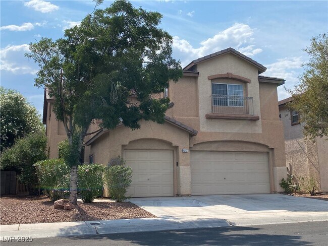Building Photo - 1317 Woodmore Dr