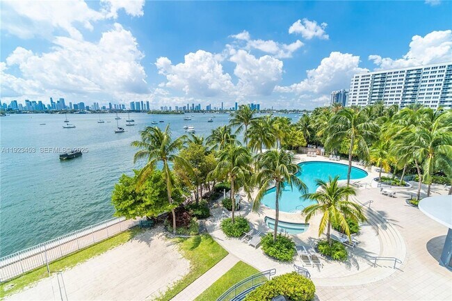 Building Photo - 1330 West Ave