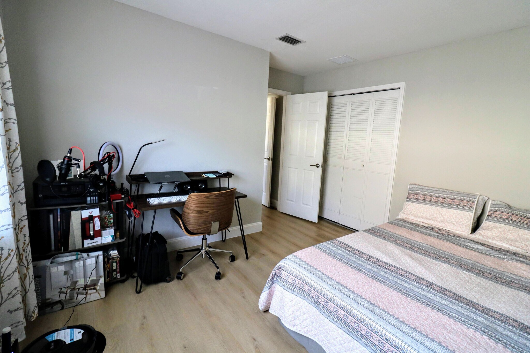 Building Photo - 5417 Ferrol Dr