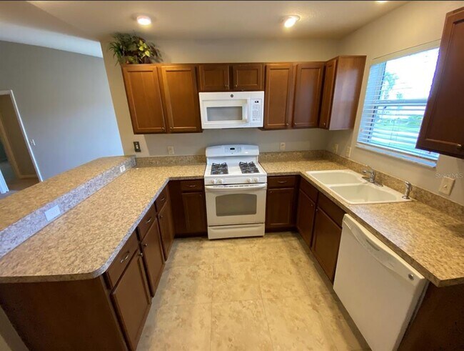 Building Photo - 281 Corbett Dr