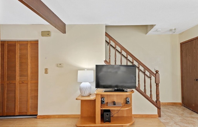 TV STAND - 38 Rocky Nook