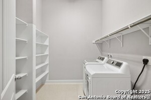 Building Photo - 914 Gyngell Ln