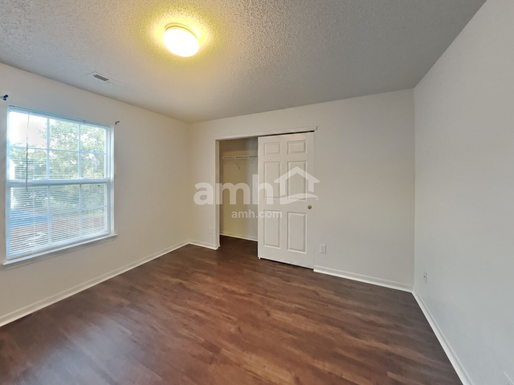 Building Photo - 10167 Hatherley Way