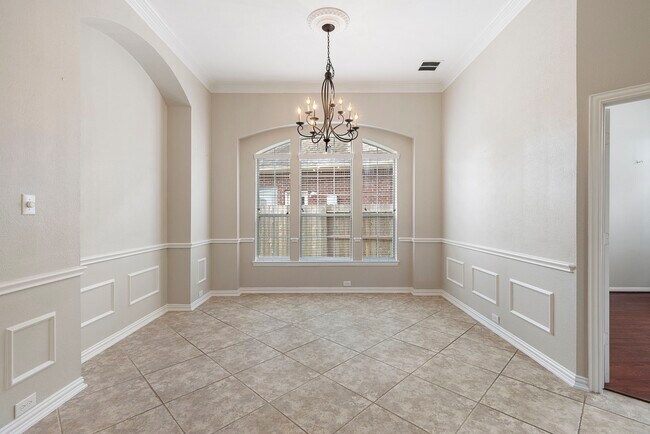 Building Photo - 6 Hithervale Ct