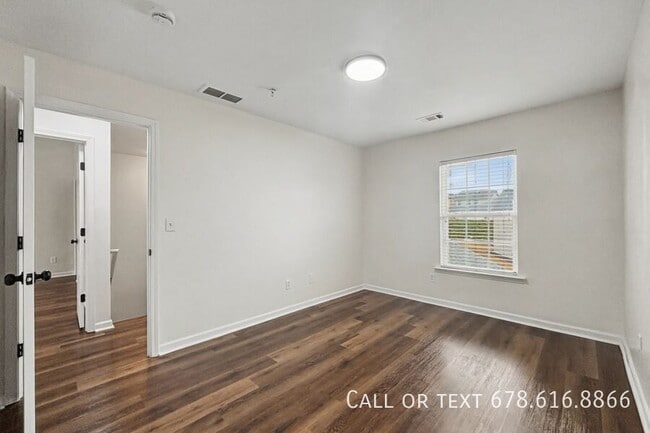 Building Photo - 2054 Appaloosa Way