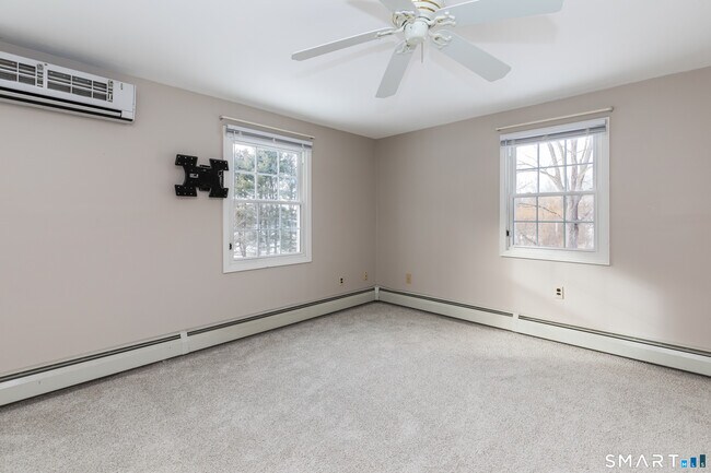 Building Photo - 10 Apple Tree Rd