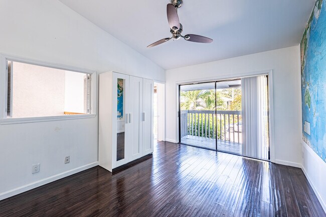 Building Photo - 2936 Florida Blvd