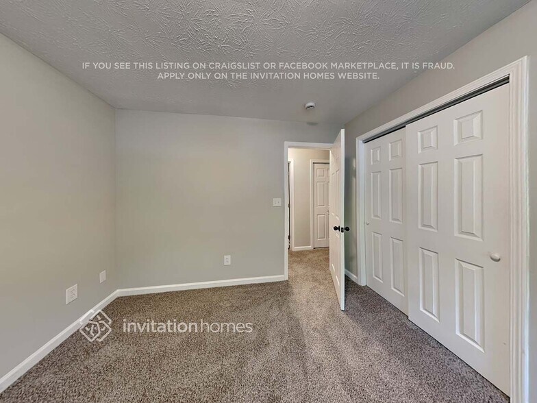 Building Photo - 2362 Springdale Cir SW