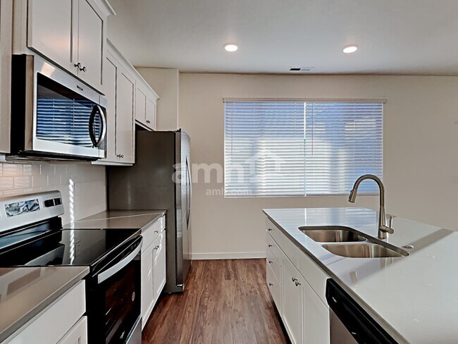 Building Photo - 9499 W Chino St