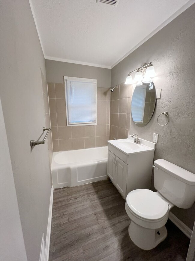 Building Photo - SEE IT NOW: Spacious Independence Home with Carport & Large Yard!