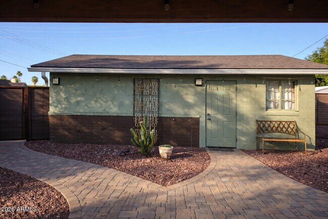 Building Photo - 174 W Highland Ave