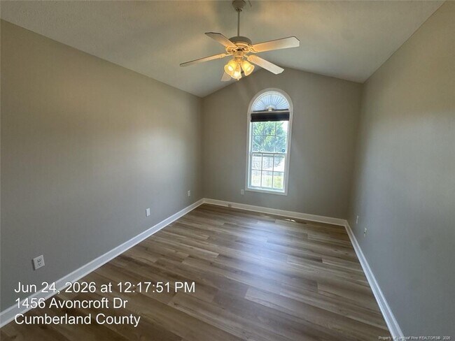 Building Photo - 1456 Avoncroft Dr