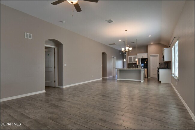 Building Photo - 917 Odle Pl