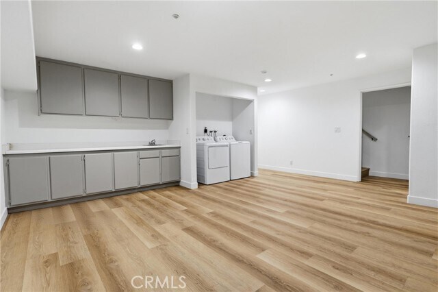 Building Photo - 200 N Catalina Ave