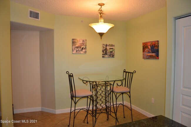 Building Photo - 2065 Jimmy Buffett Mem Hwy