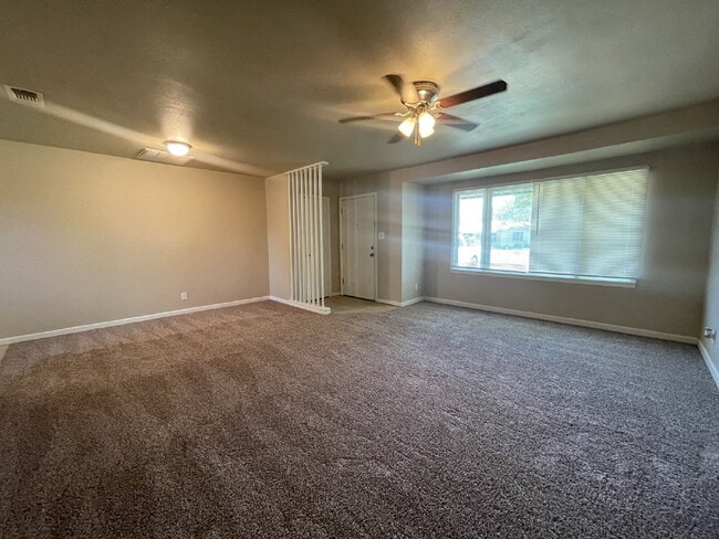 Building Photo - Adorable Home Near Texas Tech And Medical ...