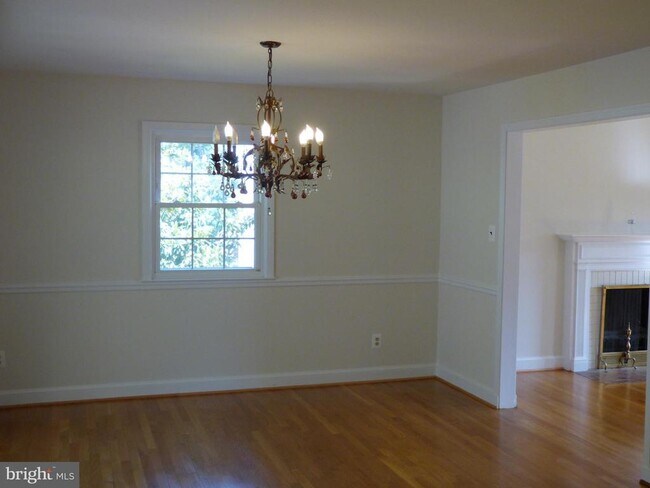 Building Photo - 7815 Fulbright Ct