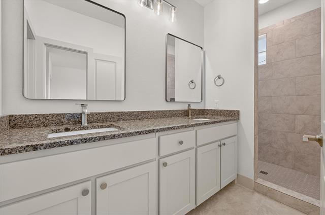 Building Photo - 500 E Kimball St