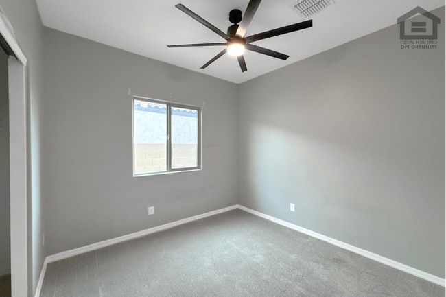 Building Photo - 5Bed/3Bath House at Northern Pkwy/El Mirage Rd! Ready for Immediate Move-In!