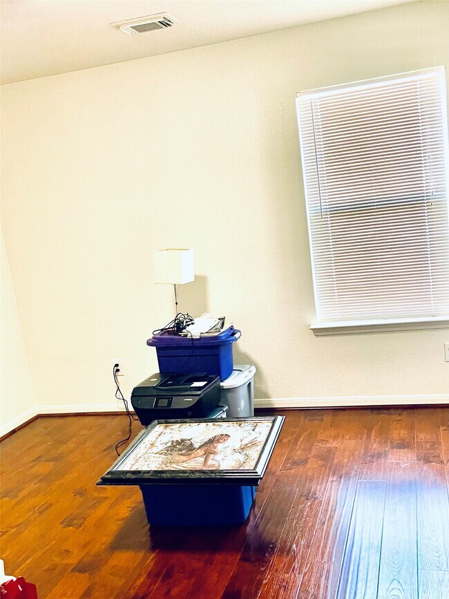 Building Photo - 5707 Highbury Ct