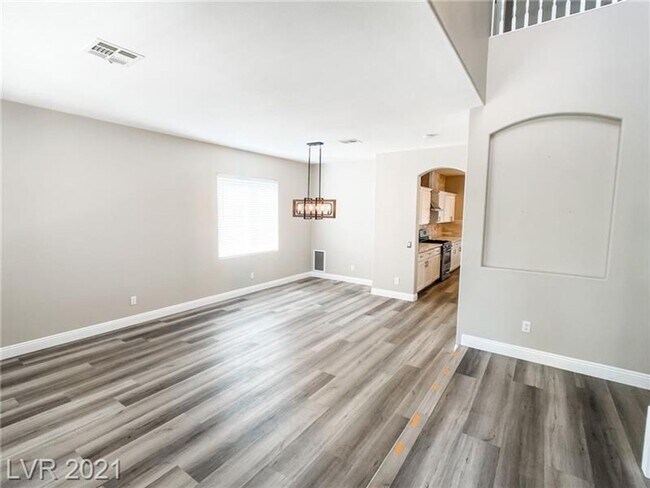 Building Photo - Coming Soon 8/1/25 - Beautiful Summerlin P...
