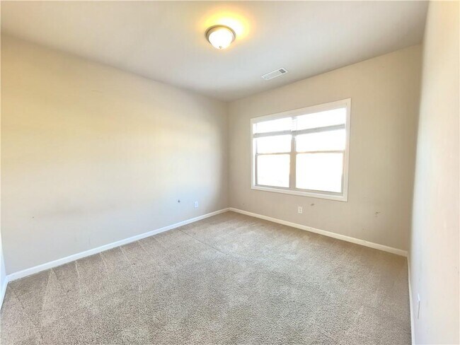 Building Photo - 3068 Ivy Crossing Dr