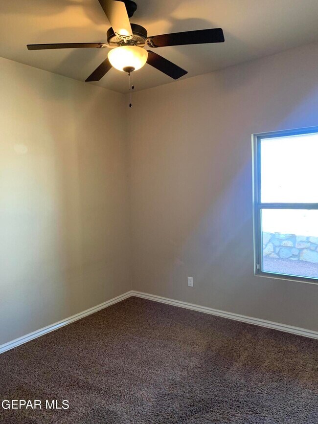 Building Photo - 509 Firstwood Pl