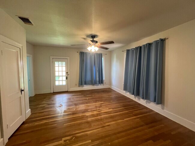 Building Photo - 2206 16th St