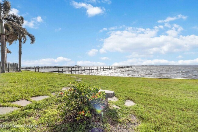 Building Photo - 215 Ballyshannon St