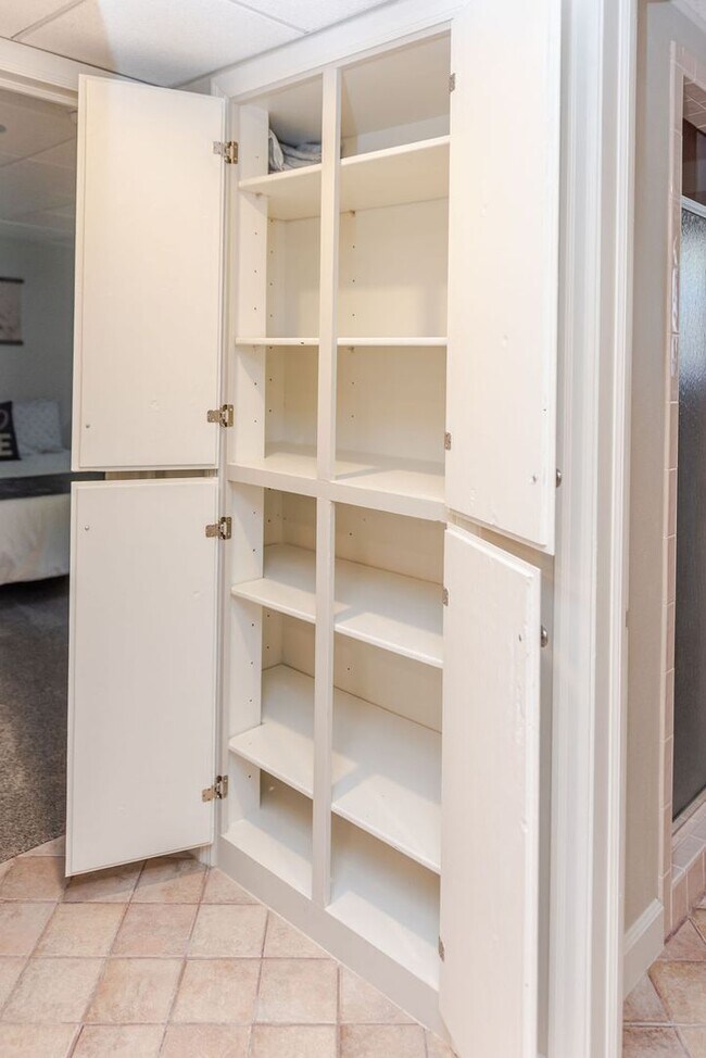 Building Photo - BRAND NEW REMODEL