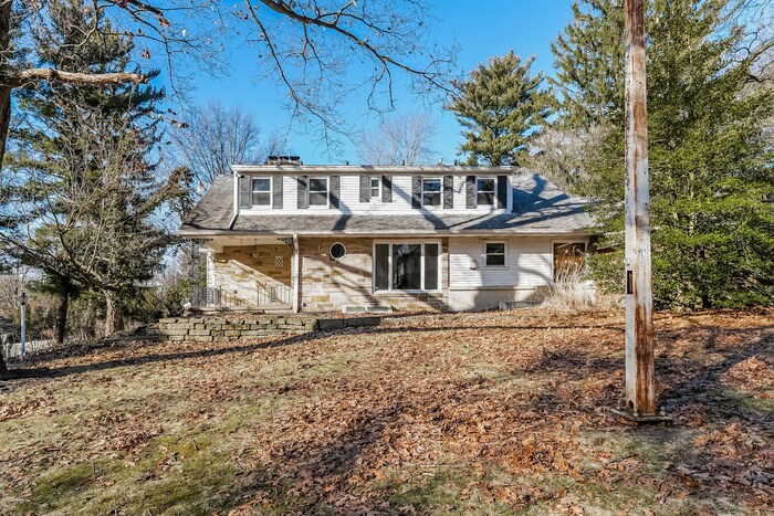 Primary Photo - 2343 Ridgewood Rd