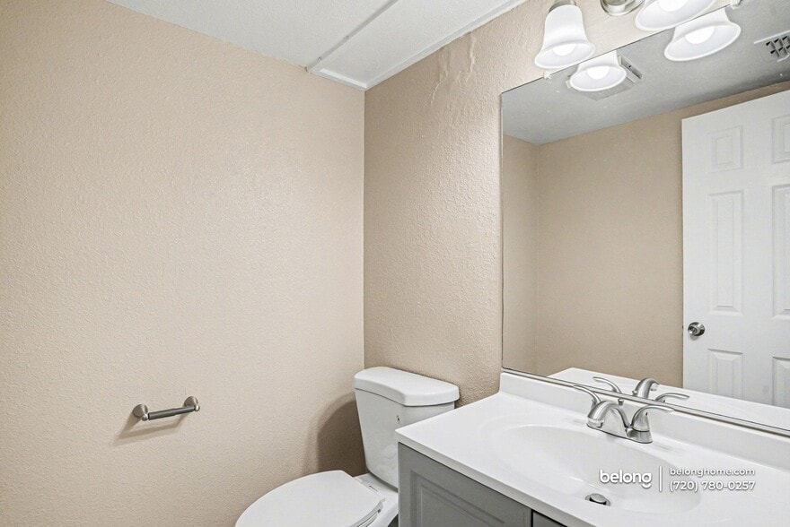 Building Photo - 16495 E 17th Pl