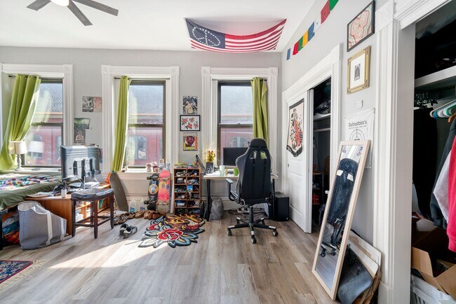 Building Photo - 23 Bedford Square