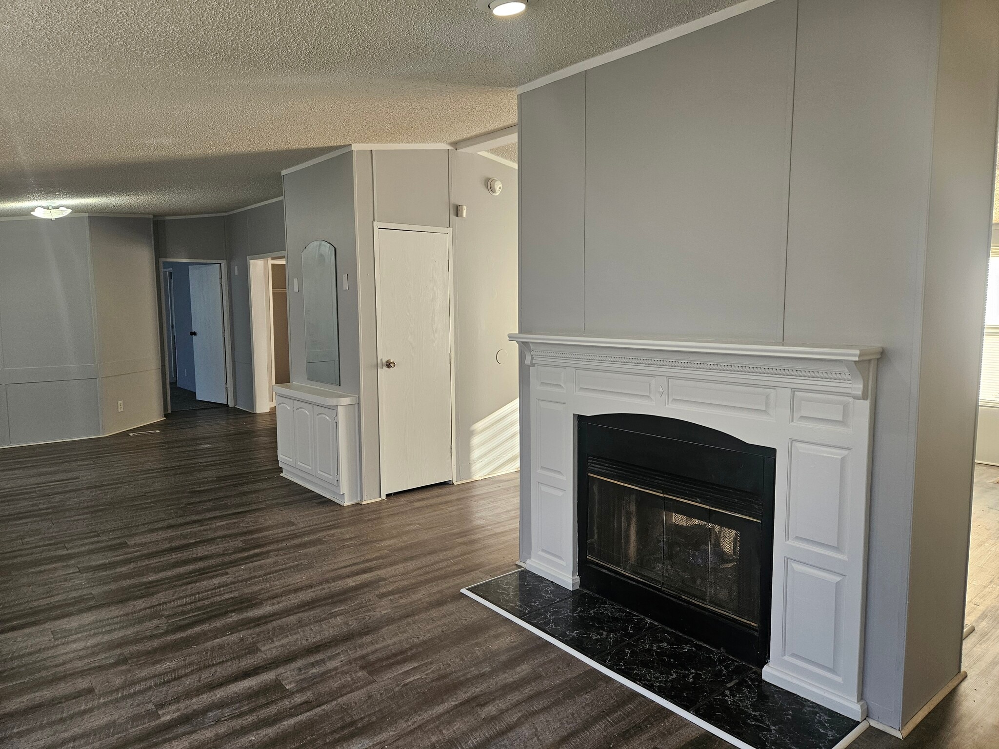 Building Photo - 41 Lynnwood Cir