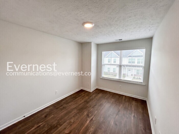 Building Photo - 232 Ansley Wy