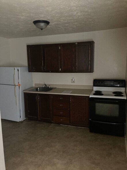 Building Photo - 207 Cunningham St