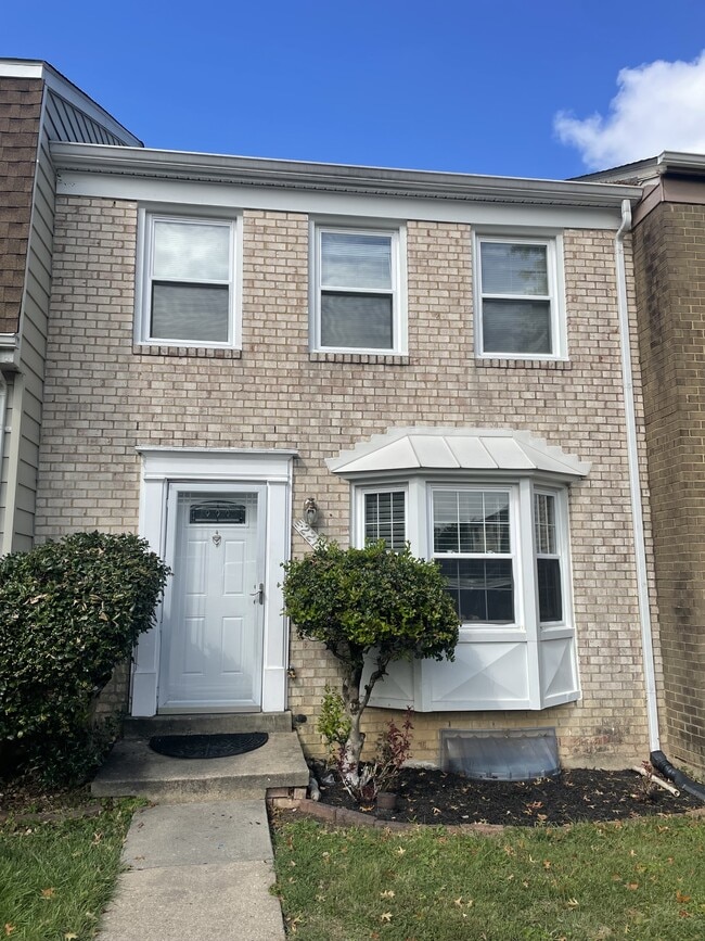 Primary Photo - 2214 Anvil Ln