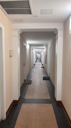 Building Photo - 1209 Summit Ave