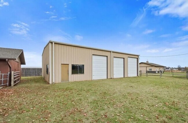 Building Photo - 4657 Butterfield Coach Rd