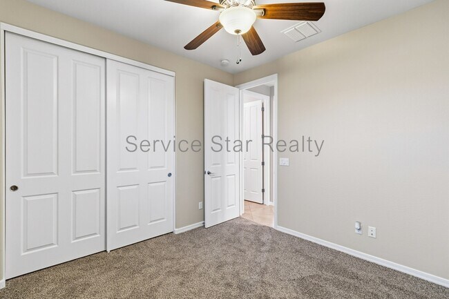 Building Photo - 14479 W Desert Flower Dr