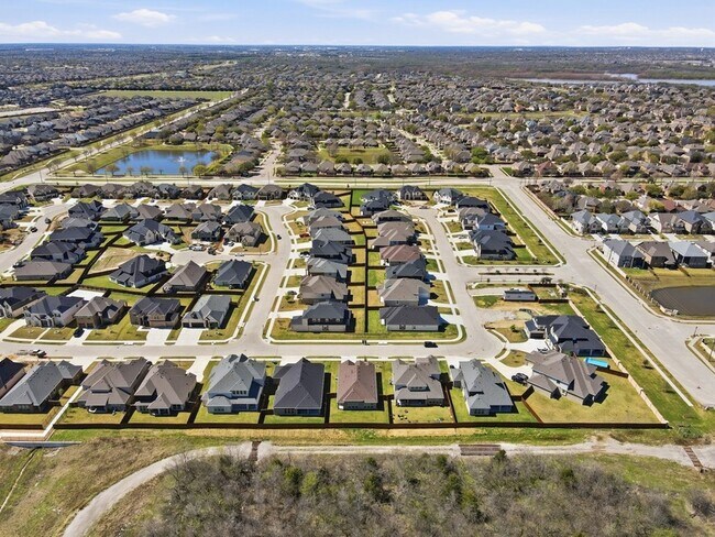 Building Photo - 7016 Capanna Trl