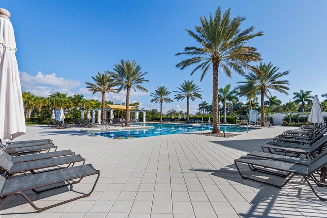 Building Photo - 4616 Longwood Lk Sq